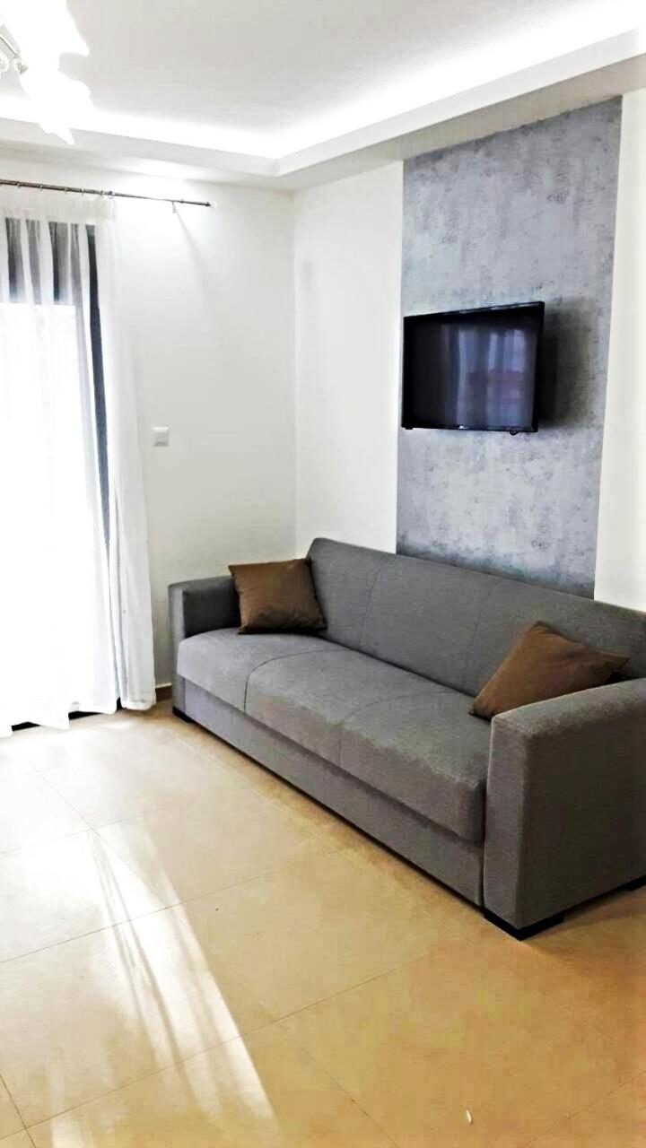 Iros Apartment Néa Péramos Dış mekan fotoğraf